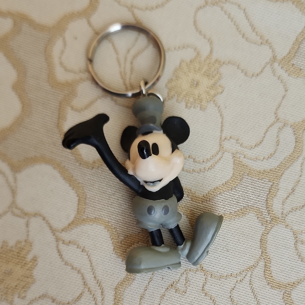 Vintage Disney Mickey Mouse Keychain